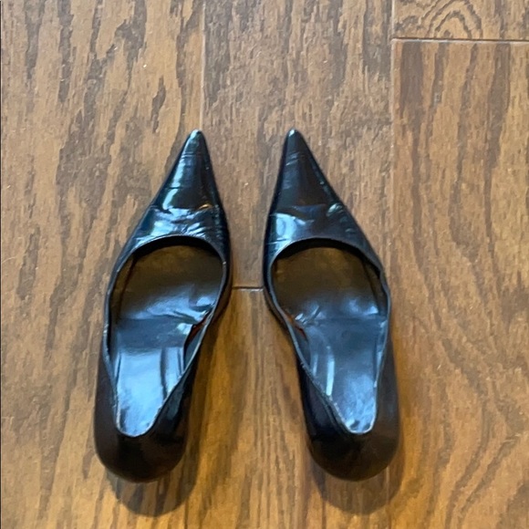 Stuart Weitzman Pumps - Picture 2 of 4